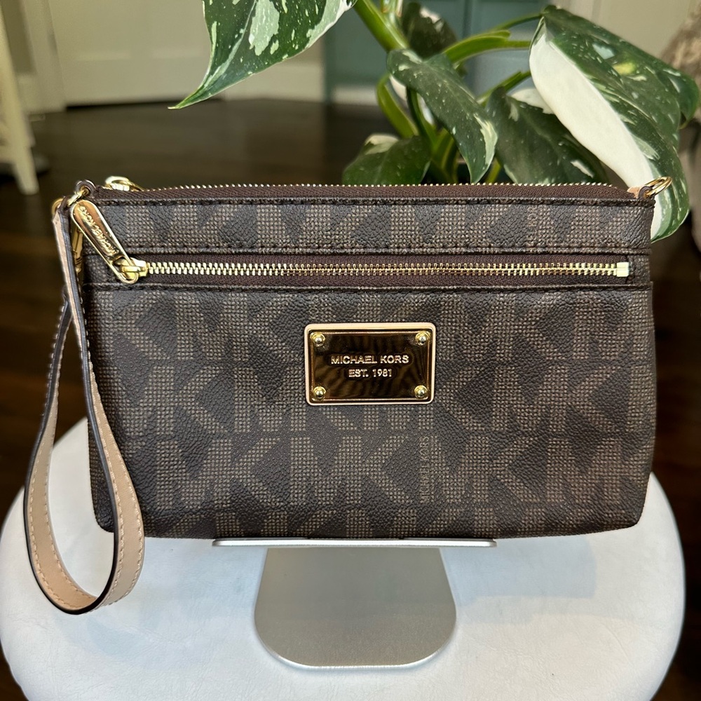 Michael Kors Logo Wristlet Wallet